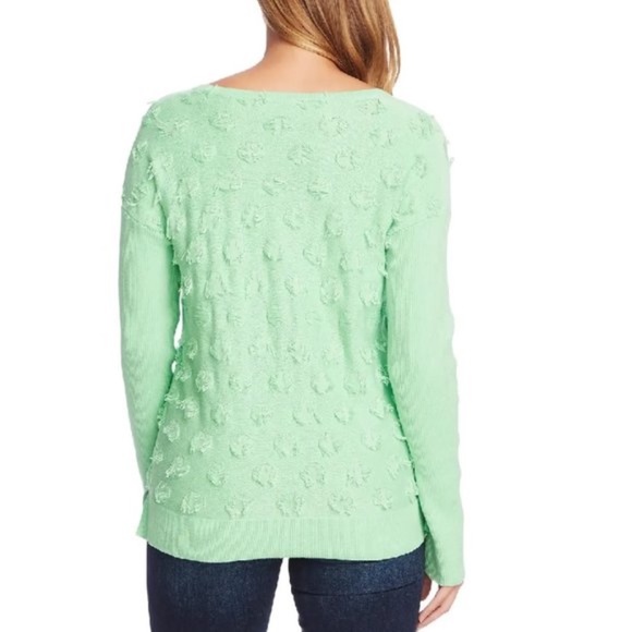 🔥HP🔥 Vince Camuto Floating Fringe Dot V-Neck Sweater - Picture 3 of 9